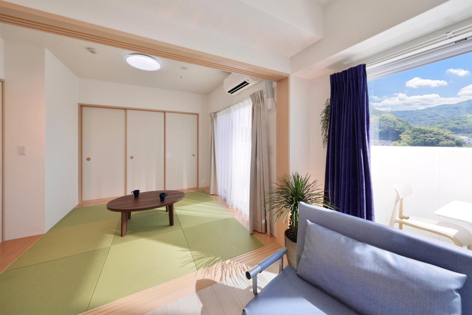 クリスタルエグゼ南紀白浜2 Aparthotel Shirahama Buitenkant foto